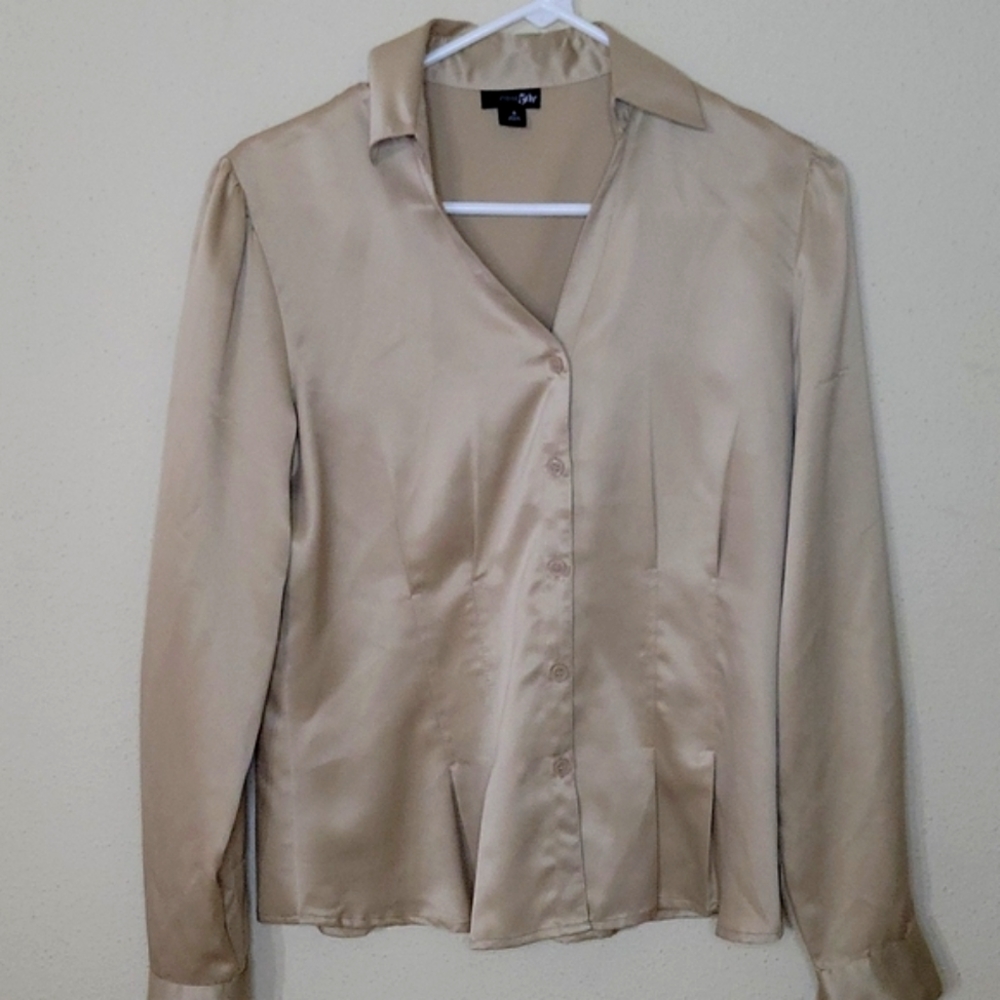 East 5th Women's Blouse